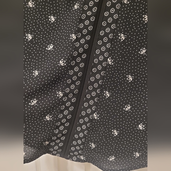 Talbots 3/4 Sleeve Blouse - Picture 4 of 5